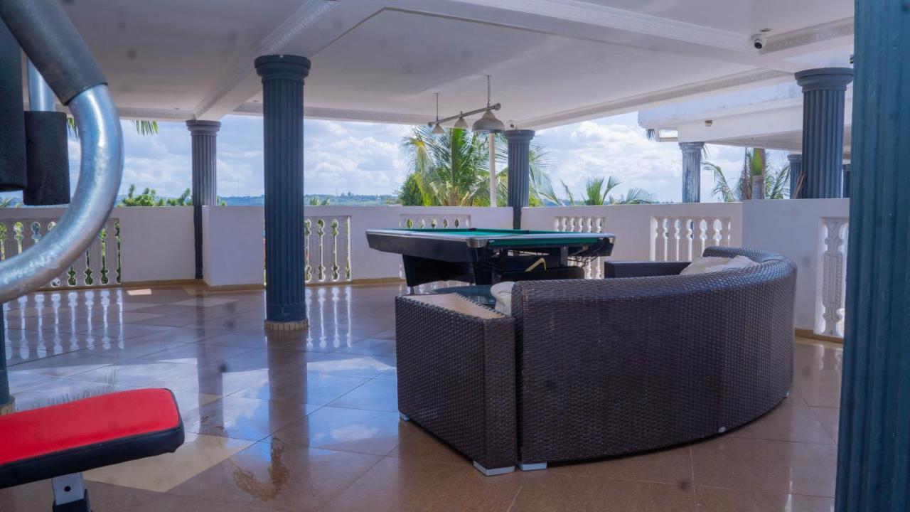 Luxury Beach Villa Inn Dar es Salaam Exterior photo