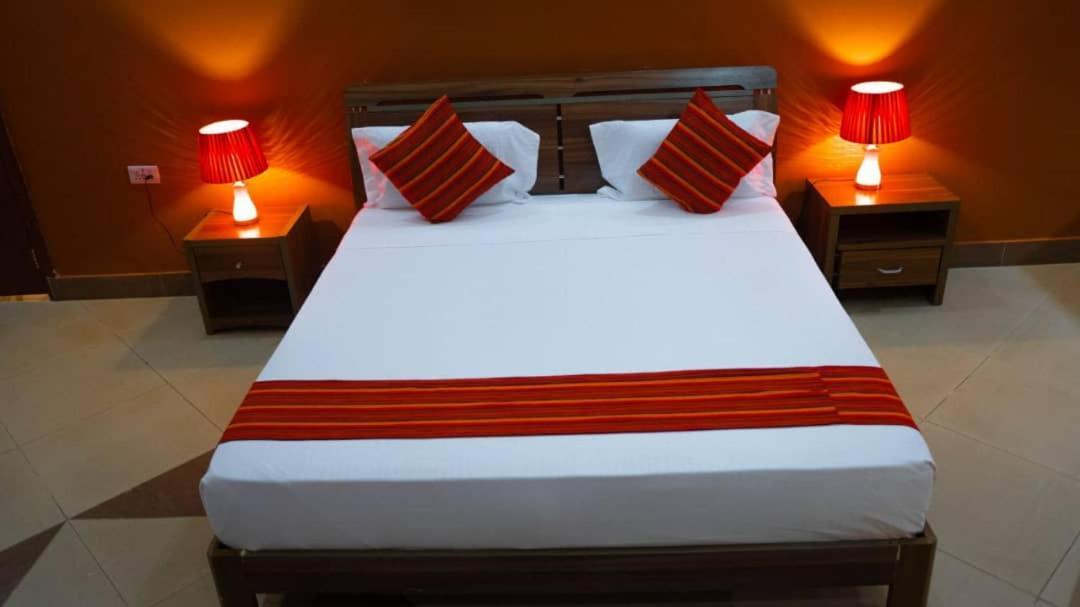 Luxury Beach Villa Inn Dar es Salaam Exterior photo